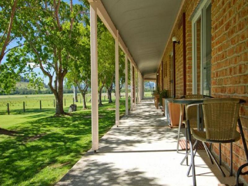Gloucester Country Lodge Motel Buitenkant foto