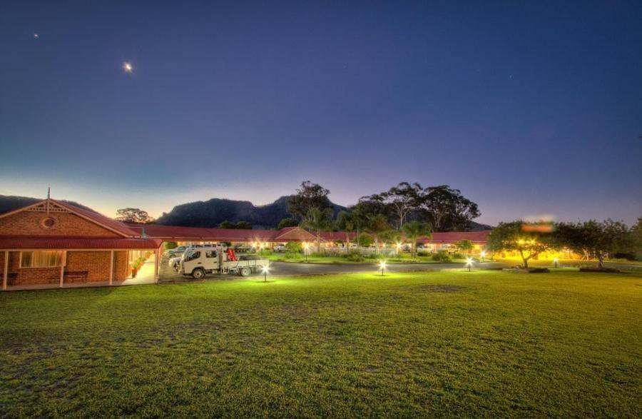Gloucester Country Lodge Motel Buitenkant foto